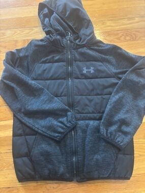 Under Armour Black Heather Quilted Hooded Jacket Like New!